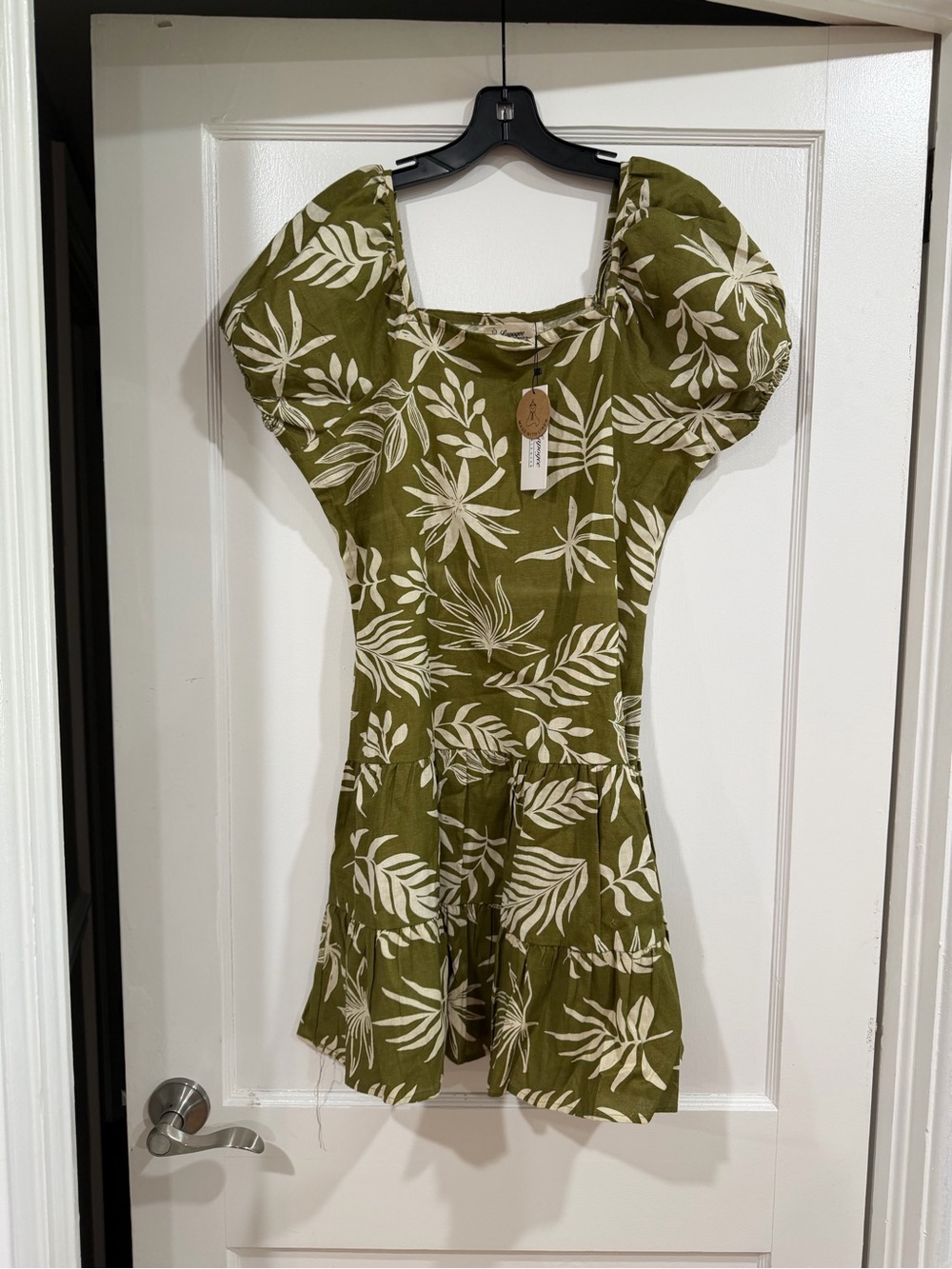 Olive Green Tropical Print Puff Sleeve Mini Dress NWT medium - Picture 3 of 11